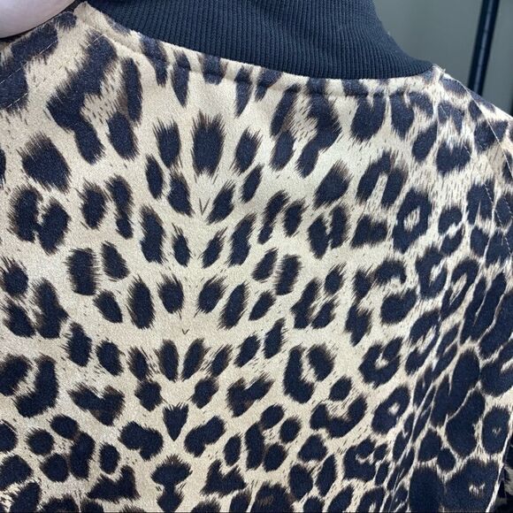 Jeykay cheetah bomber jacket. SO SOFT! small NWT - Picture 7 of 9